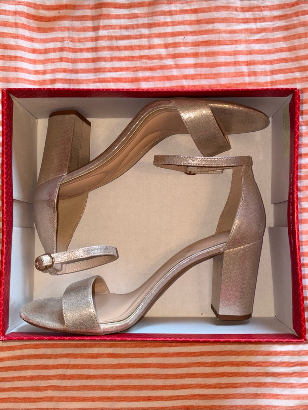 Kelly & Katie Hailee Sandal size 9